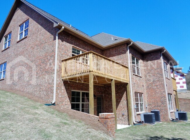 Building Photo - DEPOSIT PENDING!!! Town Home in Gardendale...