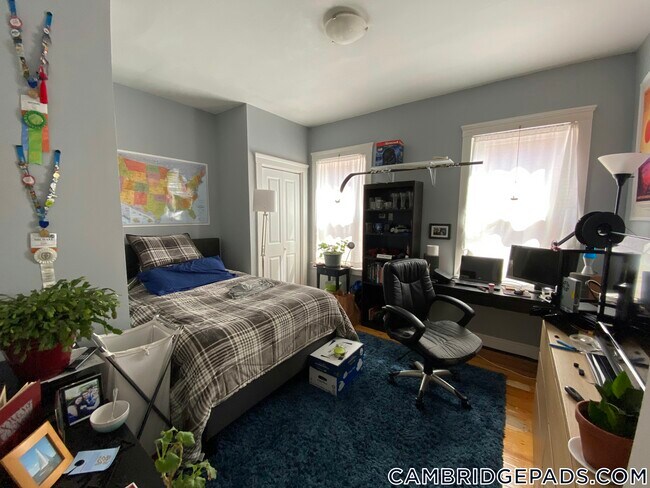 Building Photo - 376 Prospect St