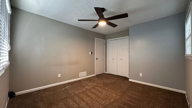 Building Photo - Spacious 4-Bedroom, 3-Bath Home with Moder...
