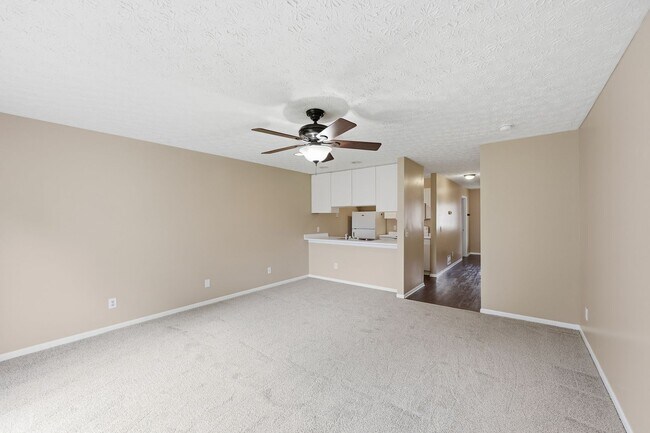 Building Photo - 4659 Parrau Dr