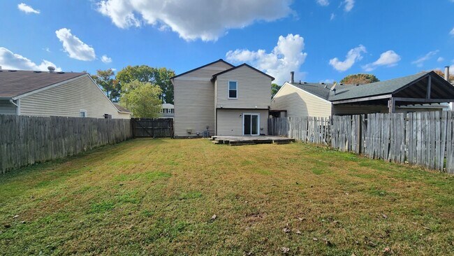 Building Photo - Rosemont Forest