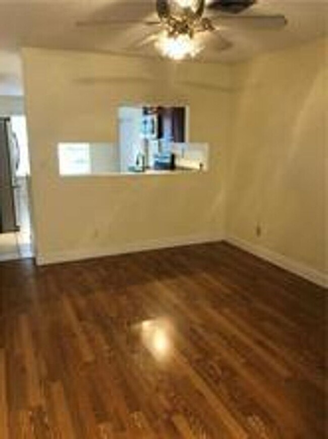 Building Photo - 1470 NW 93rd Terrace