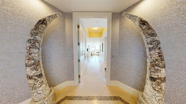 Building Photo - 10295 Collins Ave