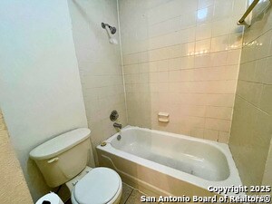 Building Photo - 5010 Fern Lake