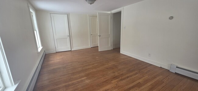 Building Photo - 40 Goyette Ave