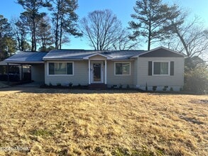 Building Photo - 1943 Northbrook Ave