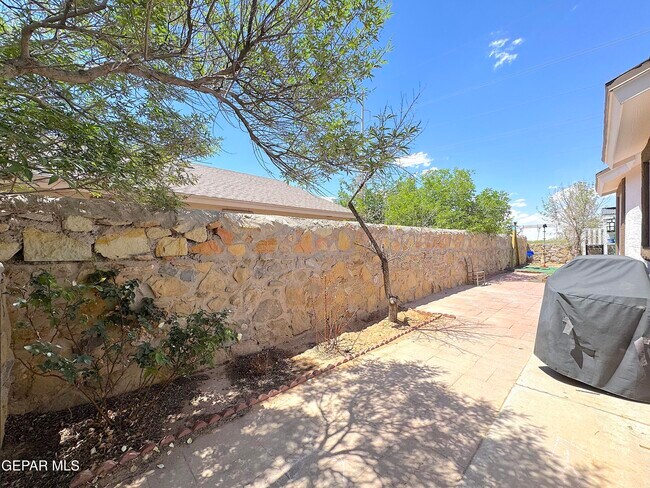Building Photo - 14309 Desert Orchid Dr
