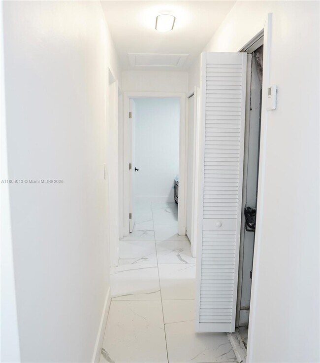 Building Photo - 11520 SW 57th St