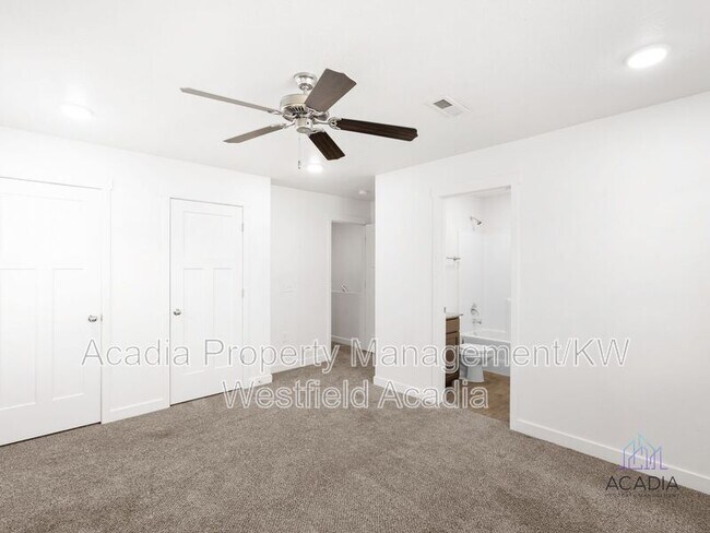 Building Photo - 7431 W Laxey St