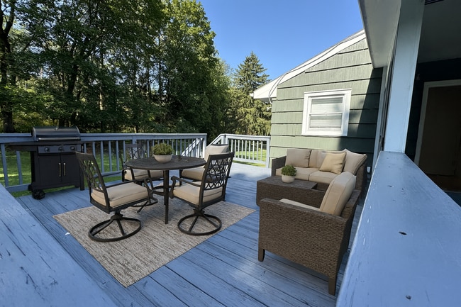 Building Photo - Quiet Ranch 3 bedroom home in Emmaus