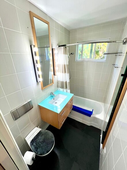 Bathroom #2 - 721 Cedar St