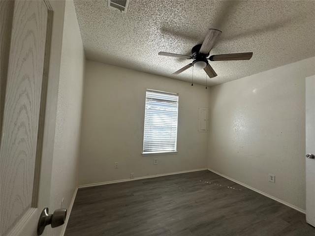 Building Photo - 809 W Broadus St