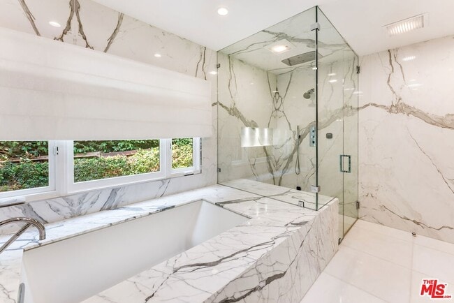 Building Photo - 797 Amalfi Dr