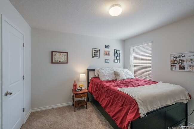 Building Photo - 13129 Needle Grass