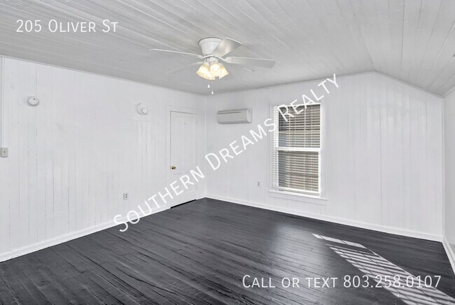Building Photo - 205 Oliver St