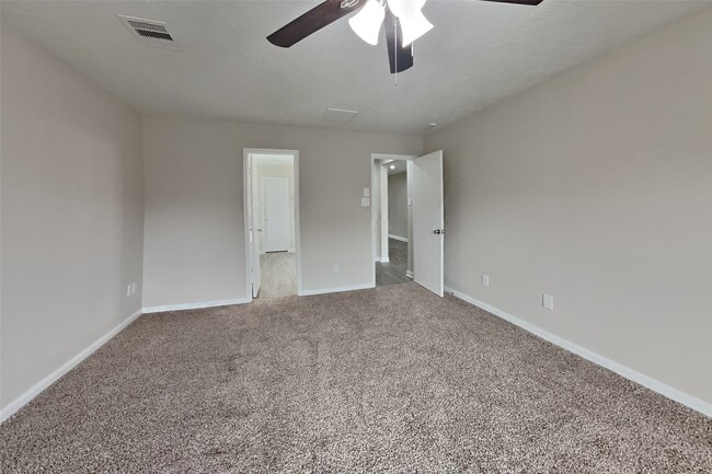 Building Photo - 16218 Range Valley Ln