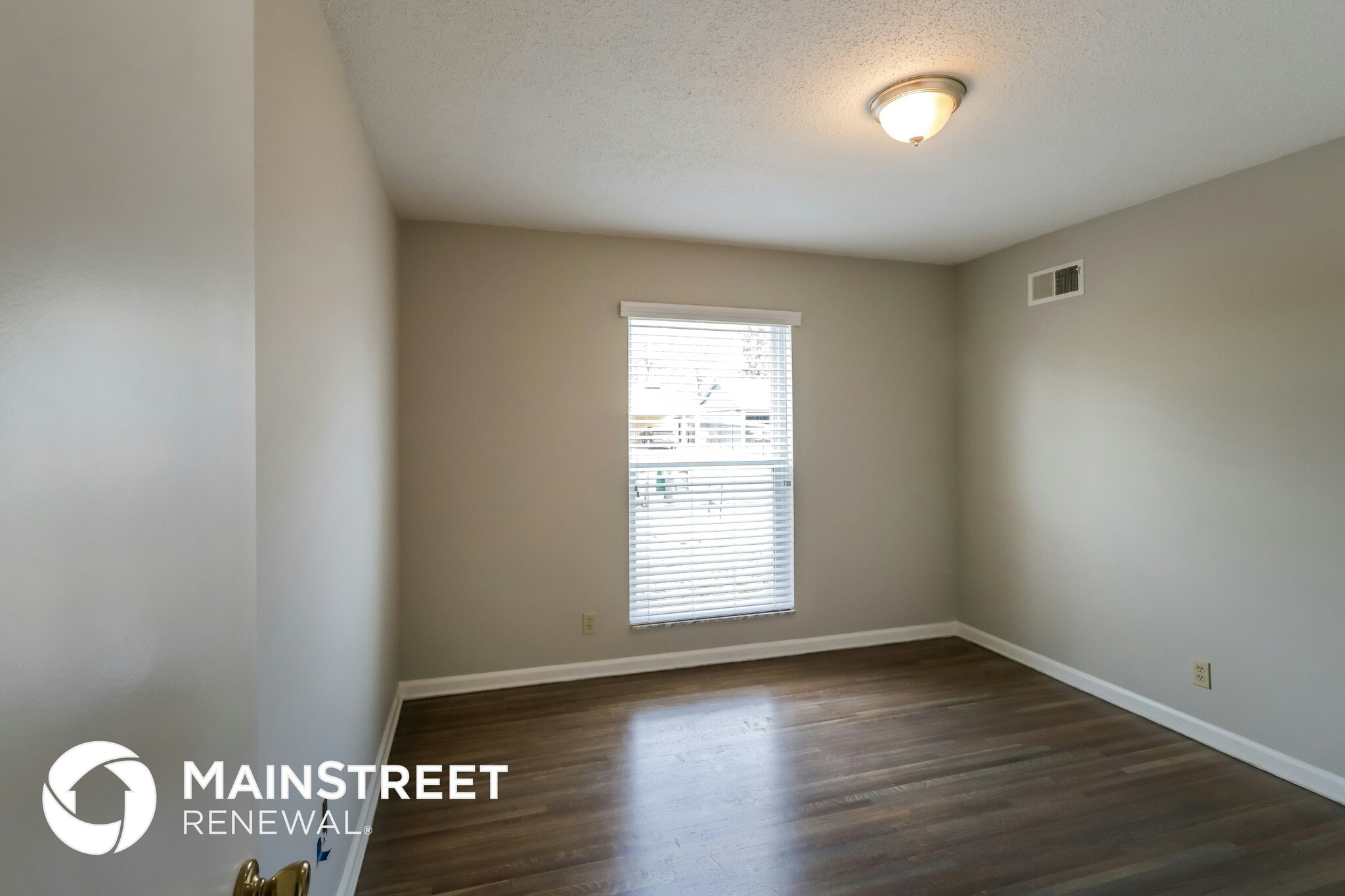 Building Photo - 4931 Darlington Dr