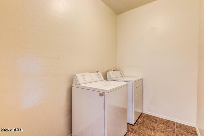 Building Photo - 8180 E Shea Blvd