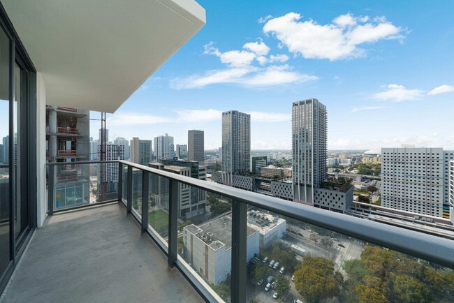 Building Photo - 11 NE 6th St