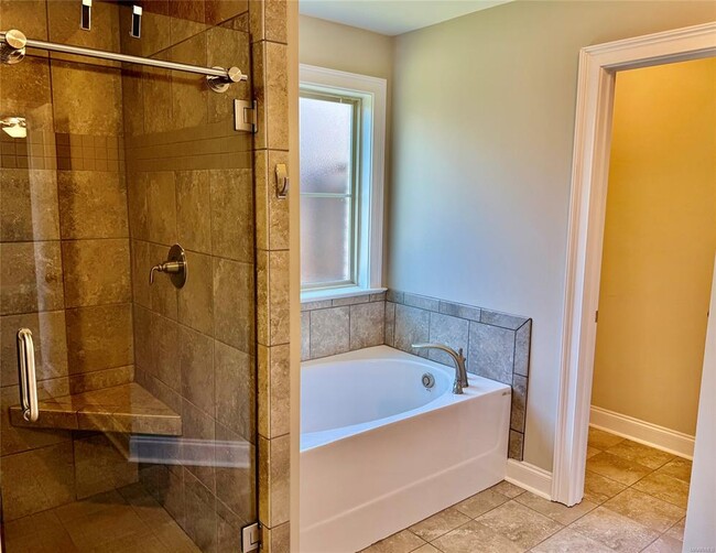 Building Photo - 110 Herman Dr