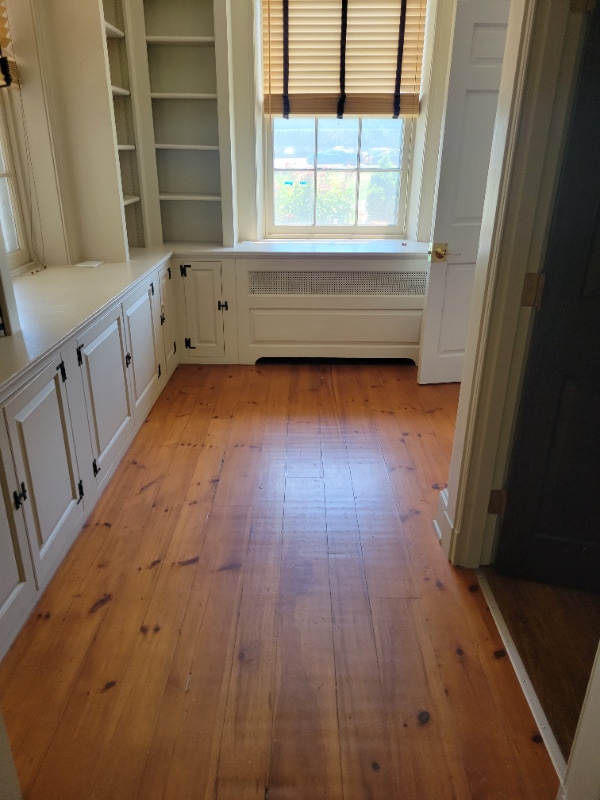 Building Photo - 4211 Lincoln Hwy