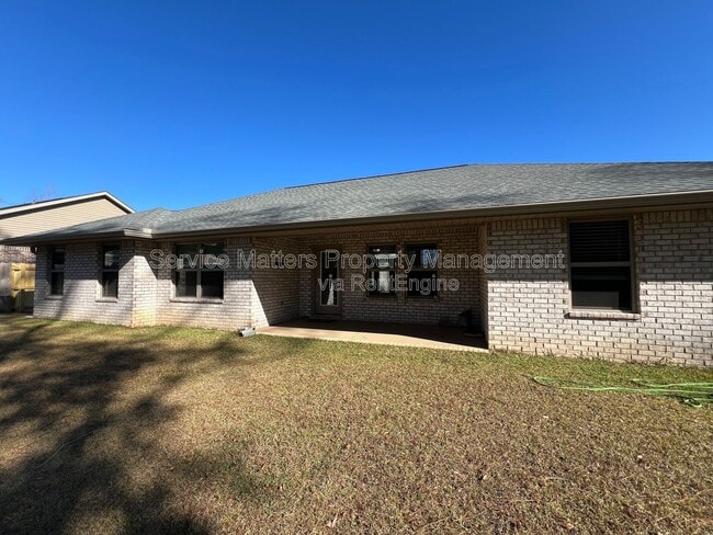 Building Photo - 5955 Parsonage Cir