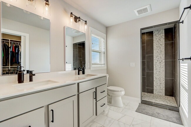 Building Photo - 6549 Pleasant Prairie Dr