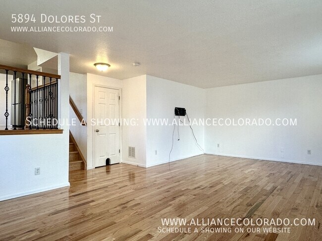 Building Photo - 5894 Dolores St