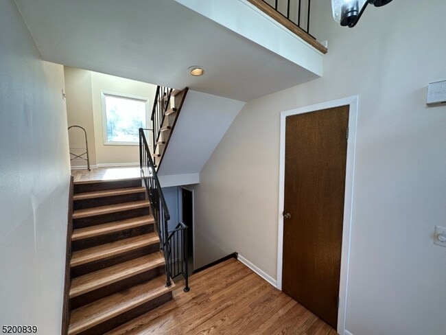 Building Photo - 54 Water St