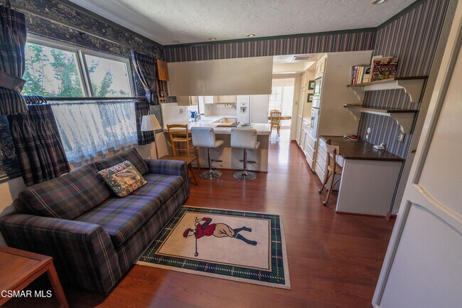 Building Photo - 5042 Llano Dr