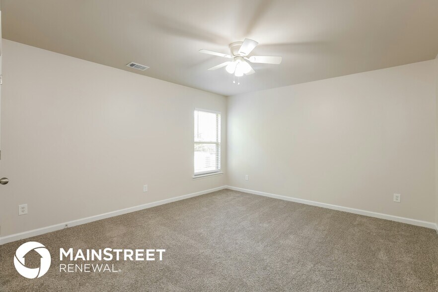 Building Photo - 188 Palisades Dr