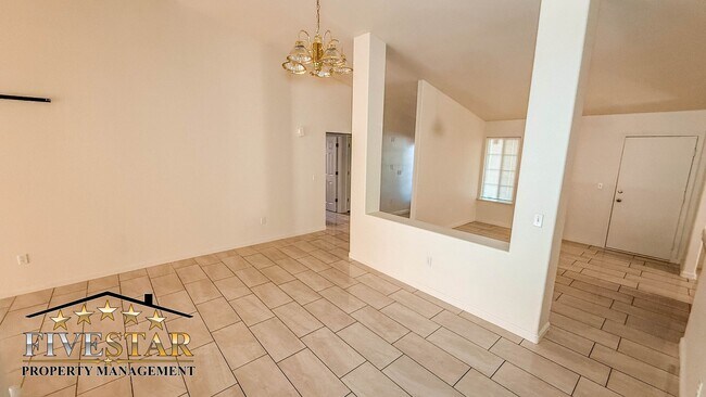 Building Photo - 2815 Flint Hills Dr