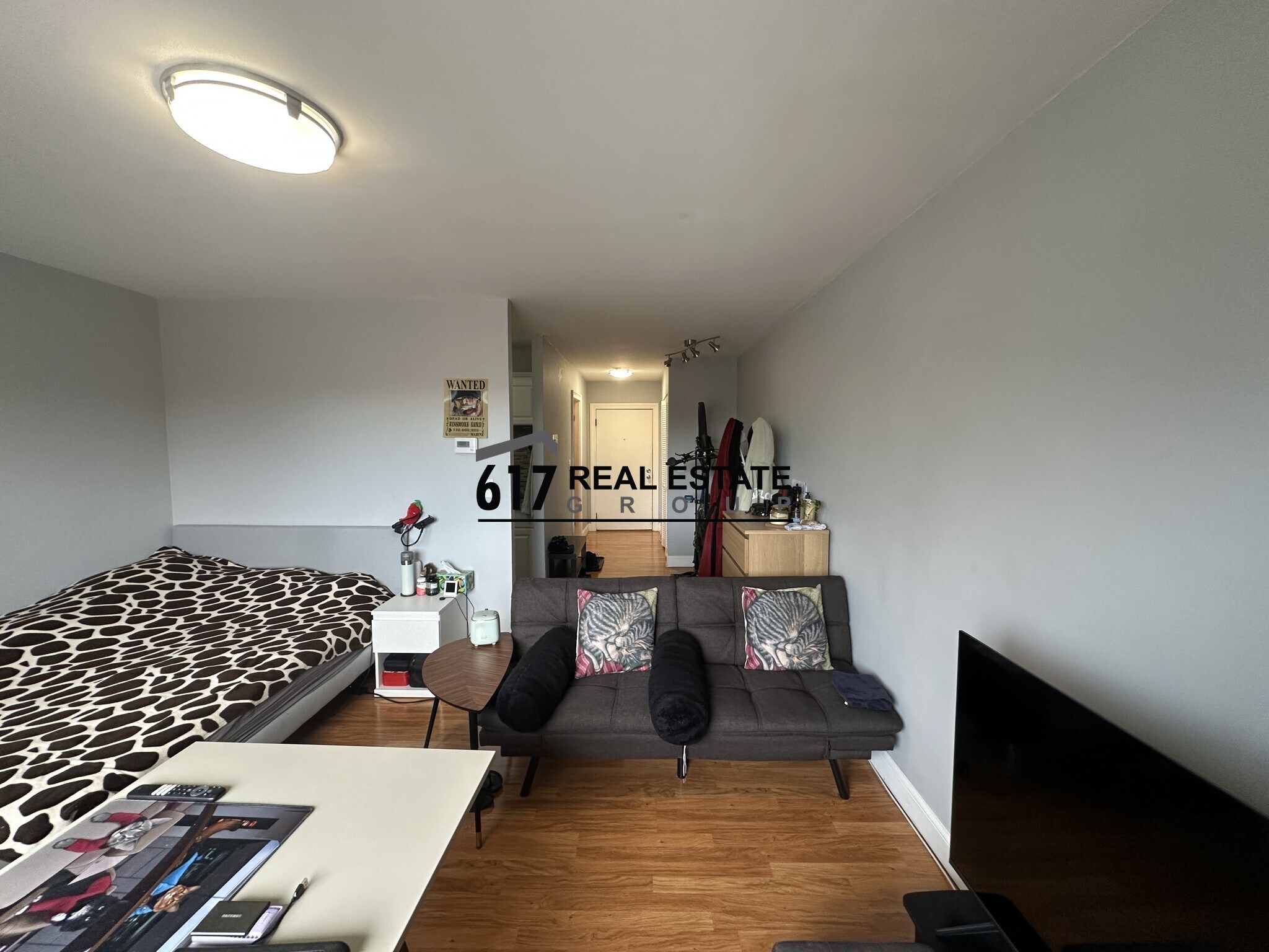 Building Photo - 35 Glencoe St