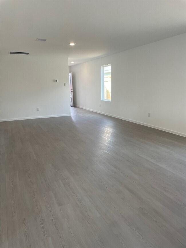 Building Photo - 5618 Shelford Birch Dr