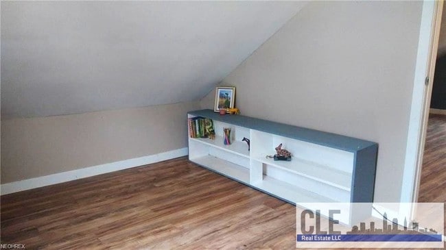 Building Photo - 3853 W 116th St