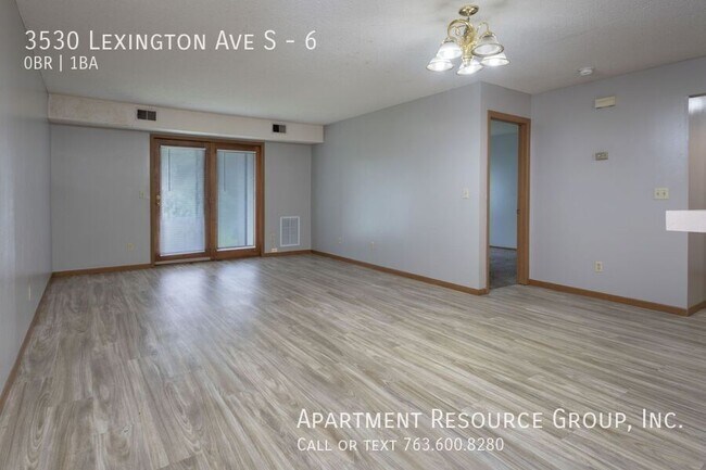 Building Photo - 3530 Lexington Ave S