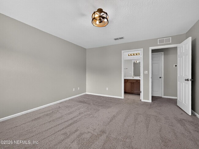 Building Photo - 940 Capitol Pkwy