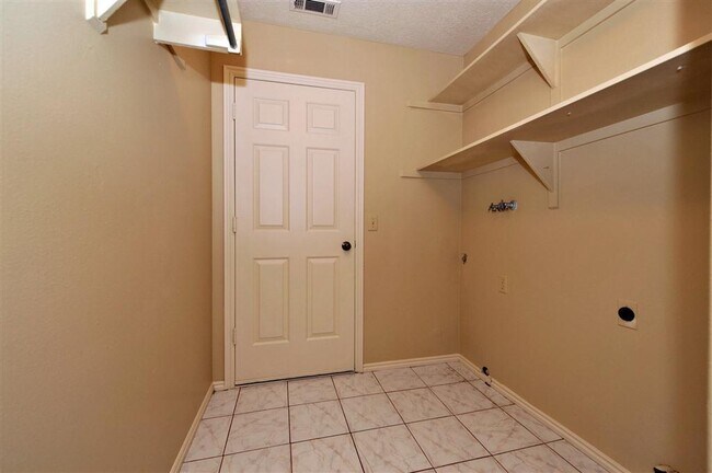 Building Photo - 1643 W 1470 N