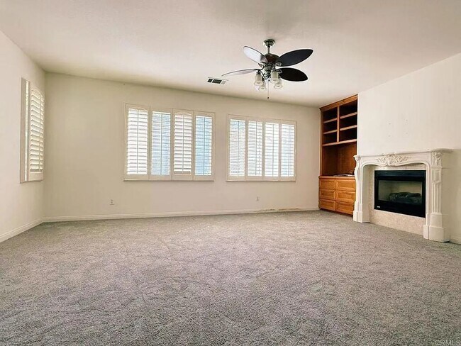 Building Photo - 5BD/4.5BA, 3,500 sq. ft. San Marcos Home w...