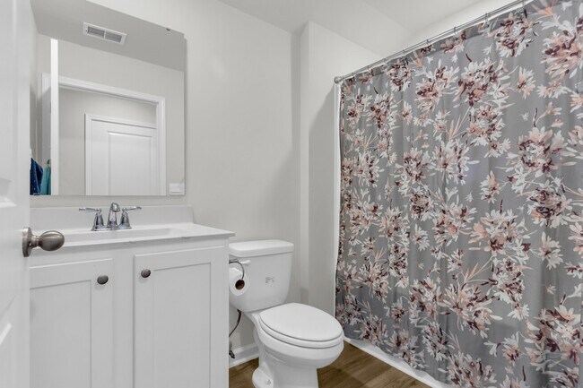 Building Photo - 1049 Burled Oak Rdg Lp SE