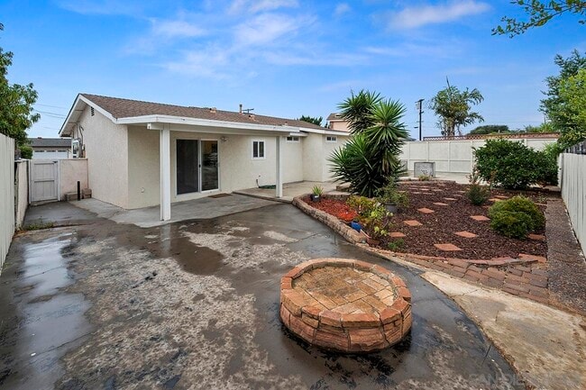 Building Photo - 4148 Cole Way