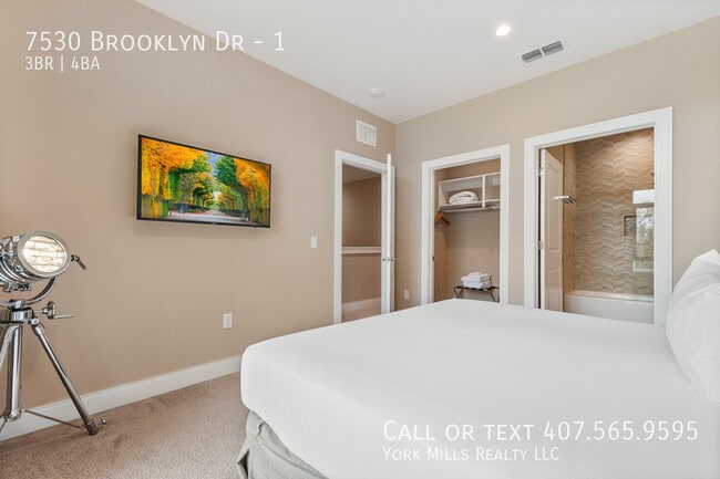 Building Photo - 7530 Brooklyn Dr