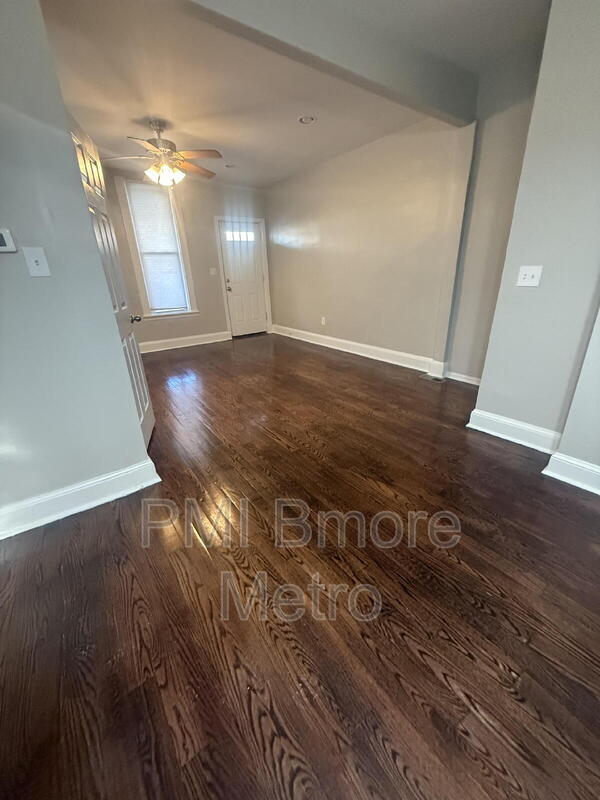 Building Photo - 5205 Craig Ave