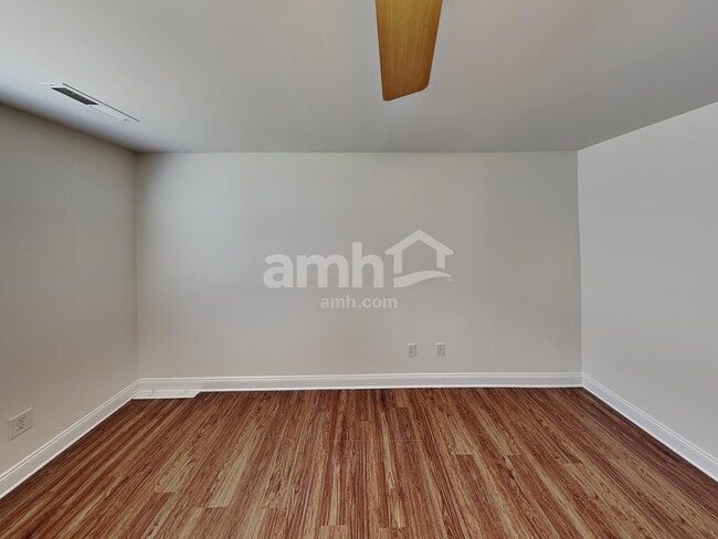 Building Photo - 12418 Winget Rd