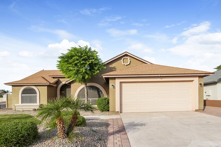 Primary Photo - 6320 W Port Royale Ln