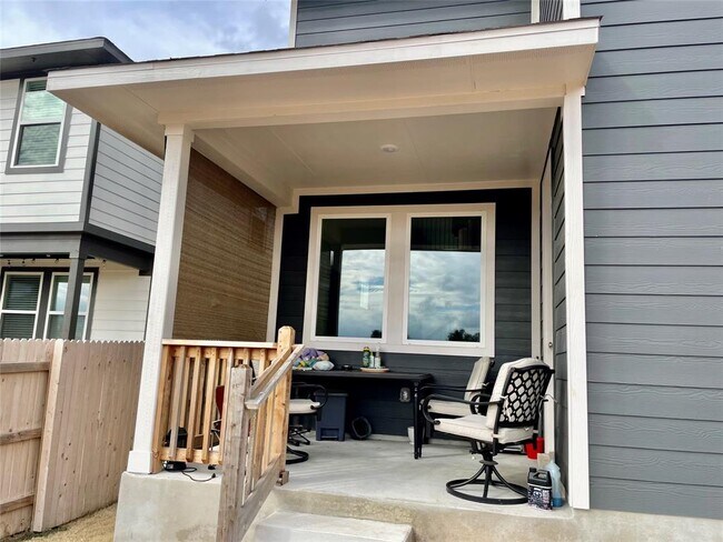 Building Photo - 232 Denali Wy