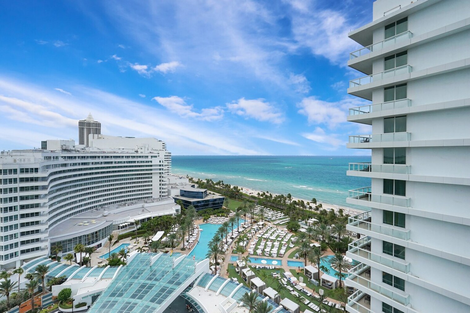 Building Photo - 4441 Collins Ave