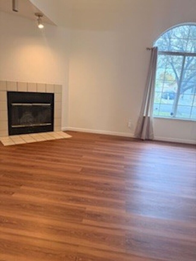 Building Photo - New Bedford Village