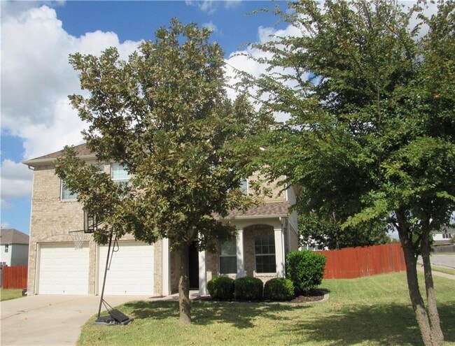 Building Photo - 2808 Red Ivy Cove