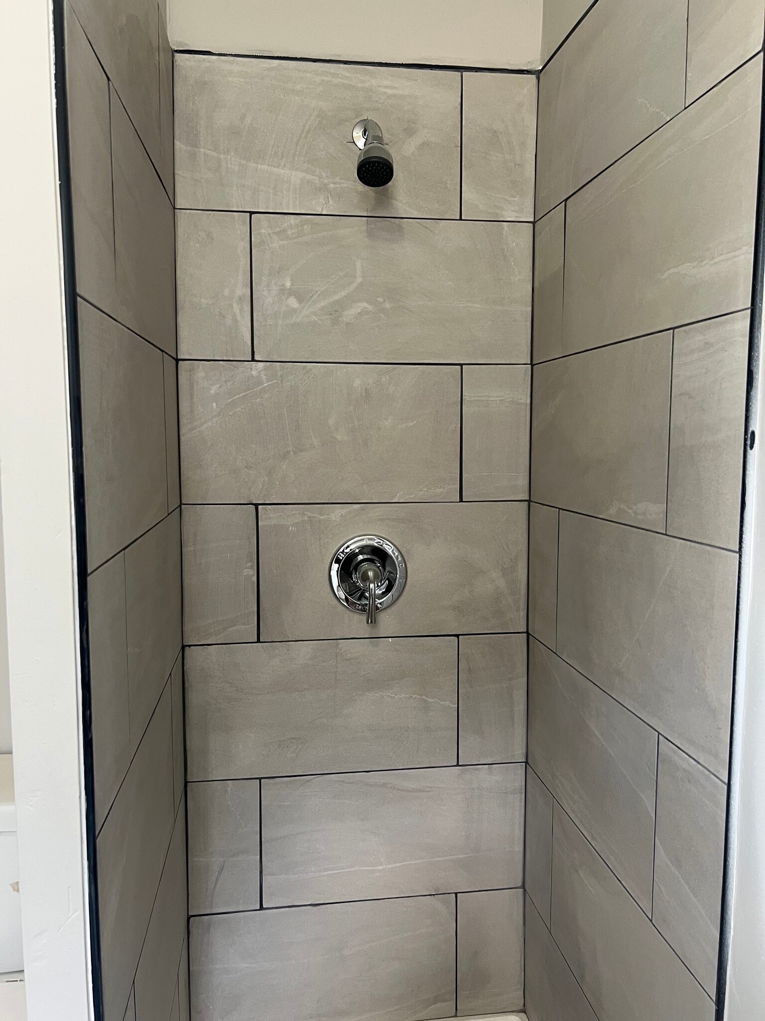 bathroom 1 - 481 Sherman St